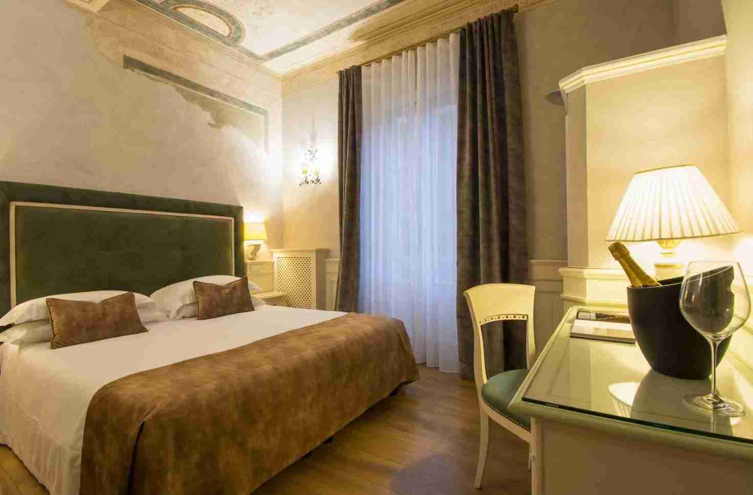 where to sleep in central Bologna